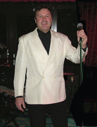 Care Home Entertainer and Singer - Keith Rush